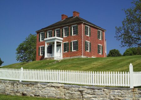 What is the Average Commission in Maryland?