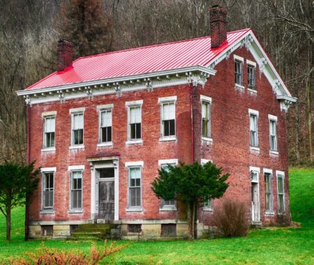 What is the Average Real Estate Commission in West Virginia?