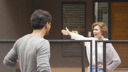 How to Deal With Bad Neighbors When Selling a Home