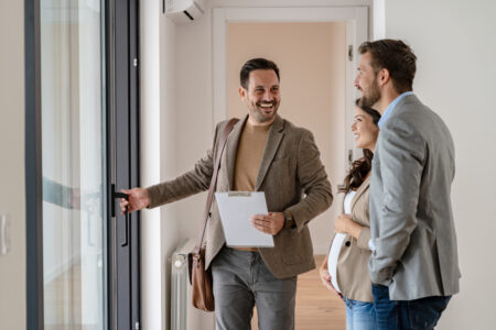 The Pros and Cons of Low-Commission Realtors