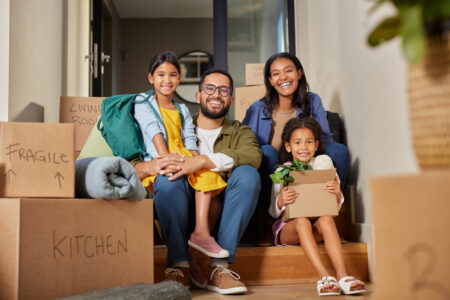 Should You Sell Your Current Home Before Buying a Bigger Home?