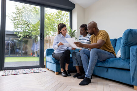 How Long Do Houses Stay on the Market Before Selling? Key Insights.